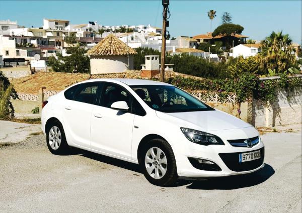 Opel Astra (9770KCR)